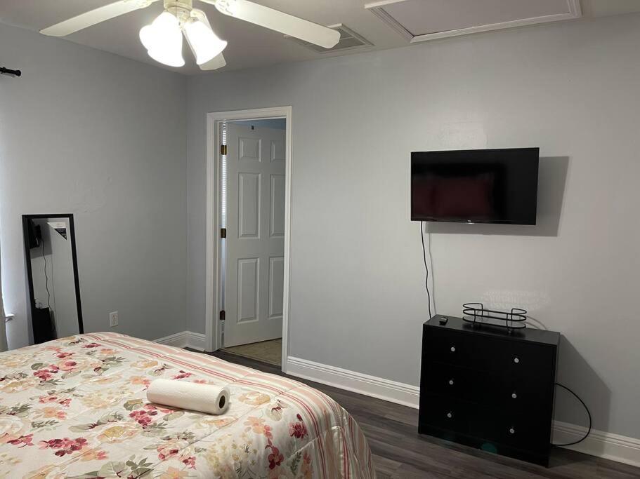 Cheerful 3-Bedrooms With Free Parking On Premises Tallahassee Exteriör bild